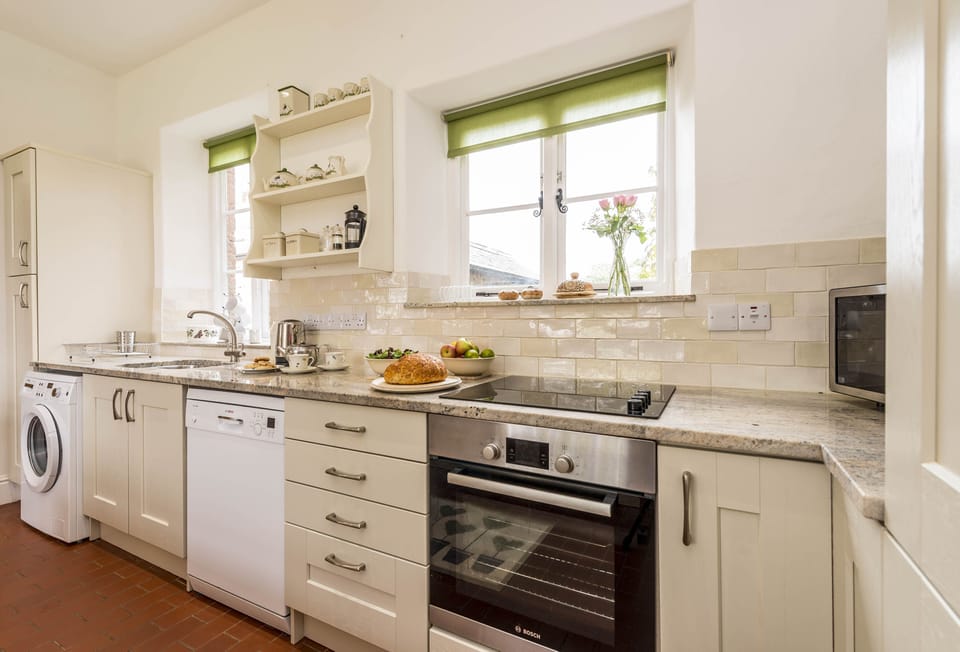 Ground floor: Fully equipped farmhouse kitchen