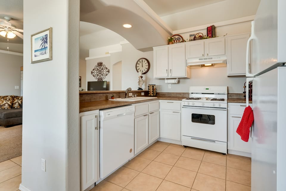 Kitchen | Coffee Maker | Crockpot