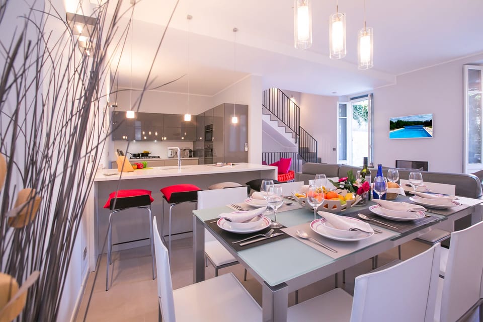 Kitchen and dining area