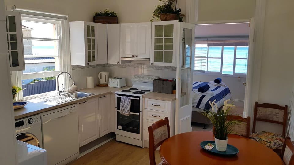 Apartment 6 - The Coachhouse (119)