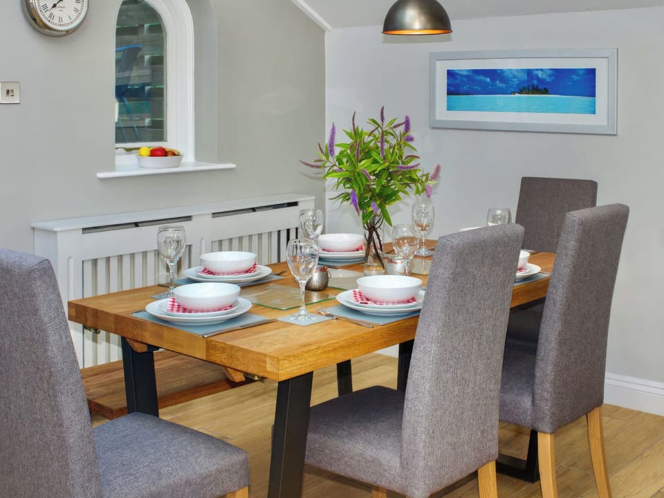 Dining area with large table seating up to 8 people | St Monicas, Fowey