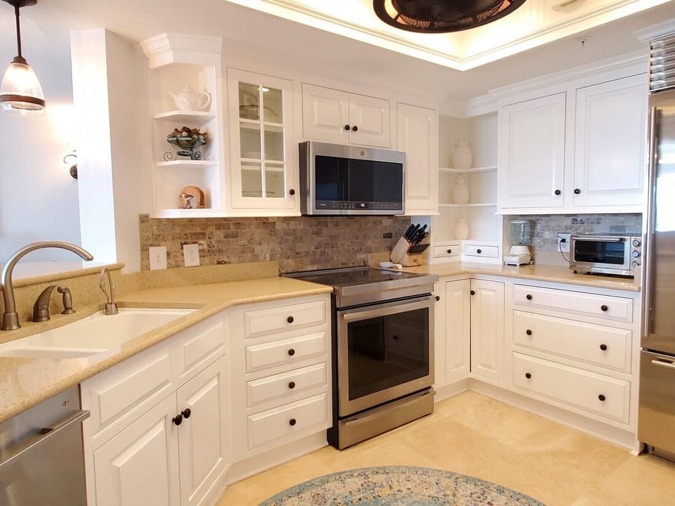 Kitchen at 2518 Windsor II