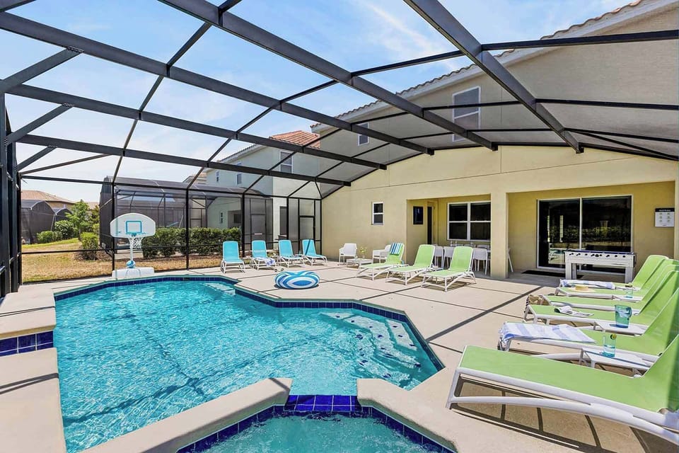 Private Pool & Patio