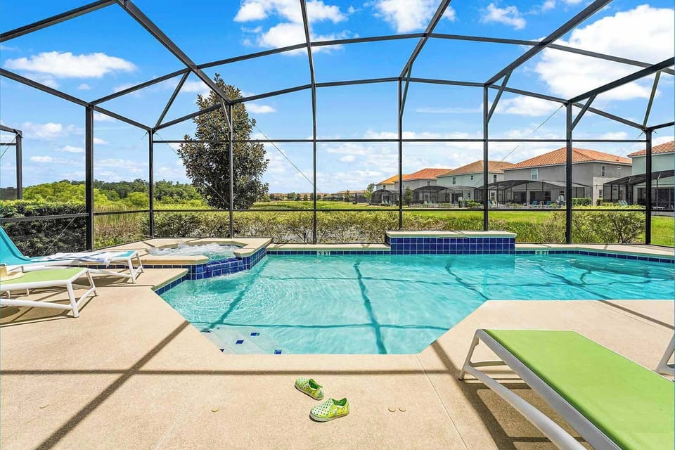 Private Pool & Patio