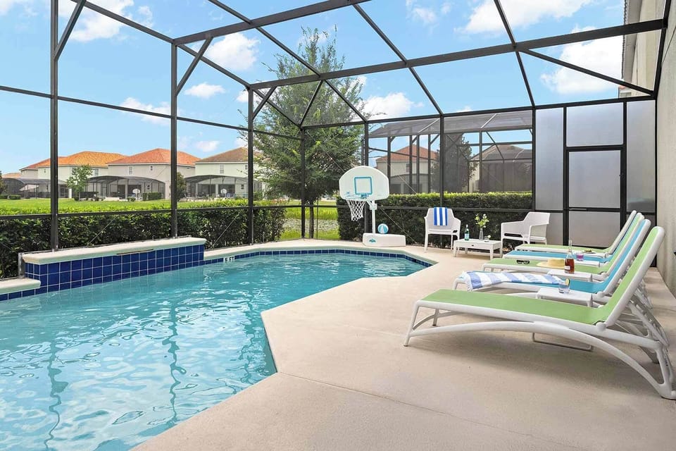 Private Pool & Patio
