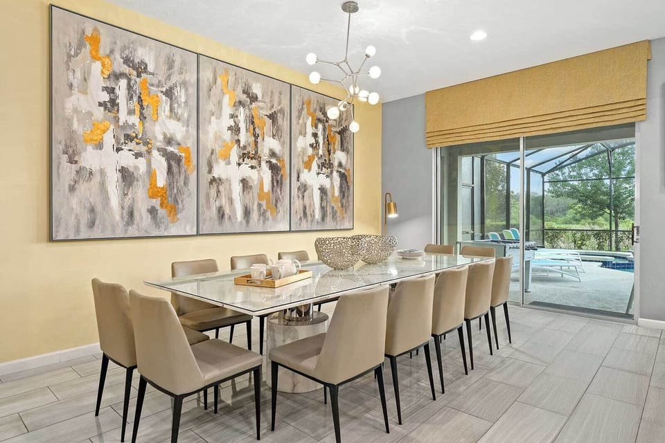 Dining Room *Highlight*