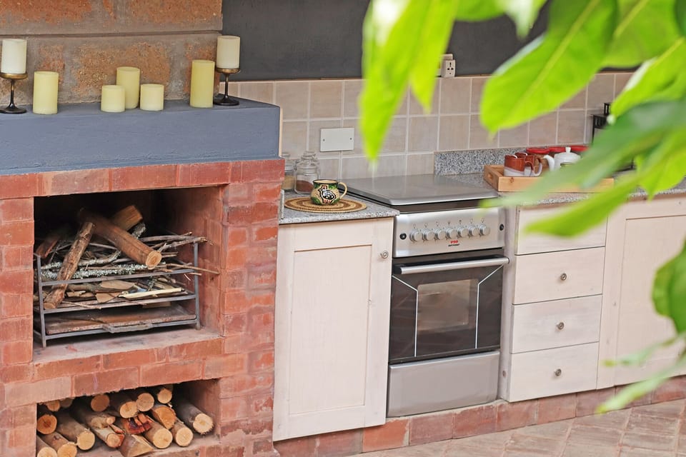 Self-catering Unit (Gardenia) | Private kitchen | Coffee/tea maker, electric kettle, toaster