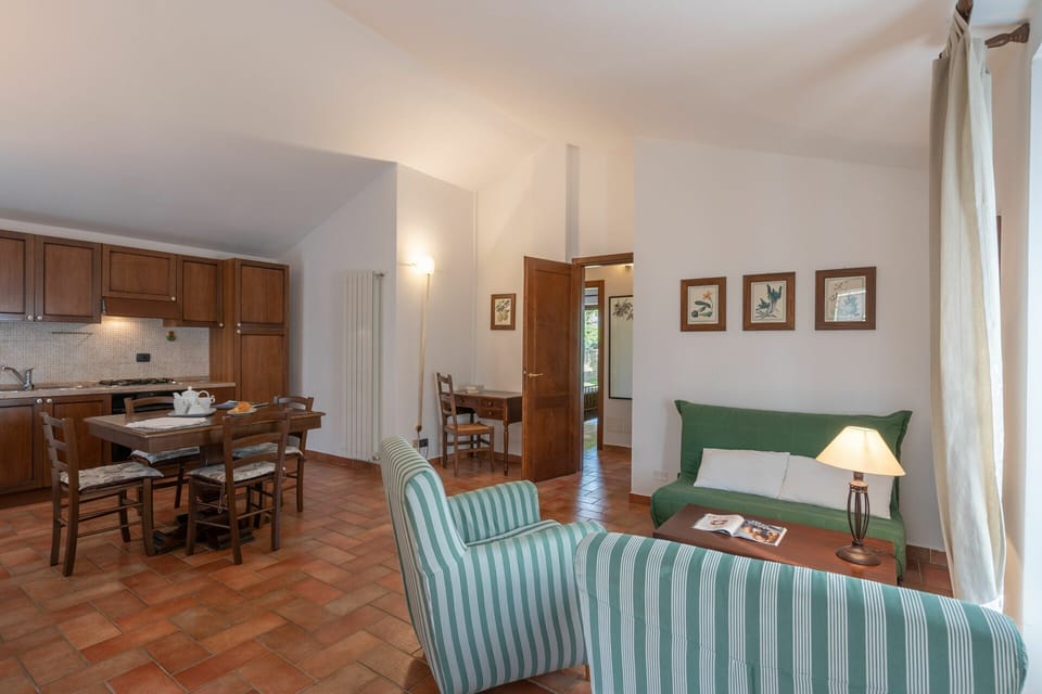 rocche-di-valiano-chianti-castelnuovo-berardenga-gelsomino-living-room