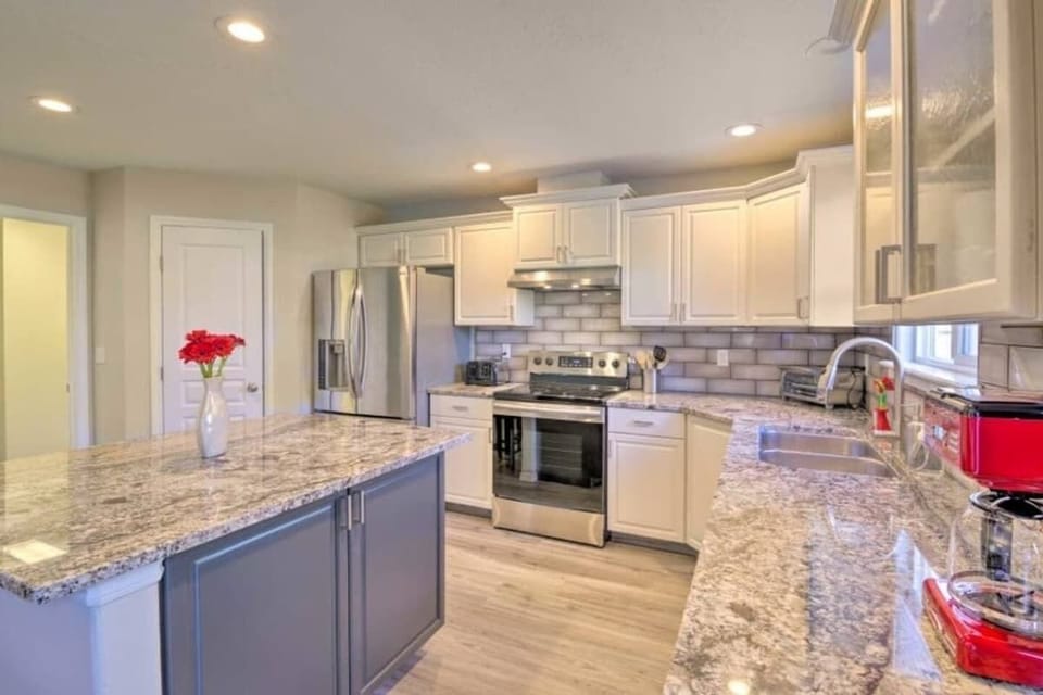 Kitchen was remodeled in 2019.