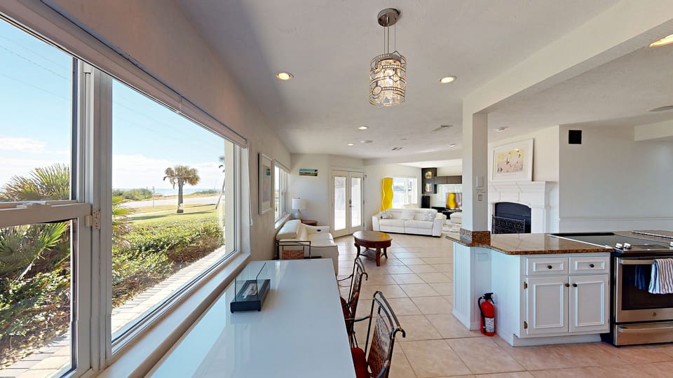 Breakfast nook with ocean views