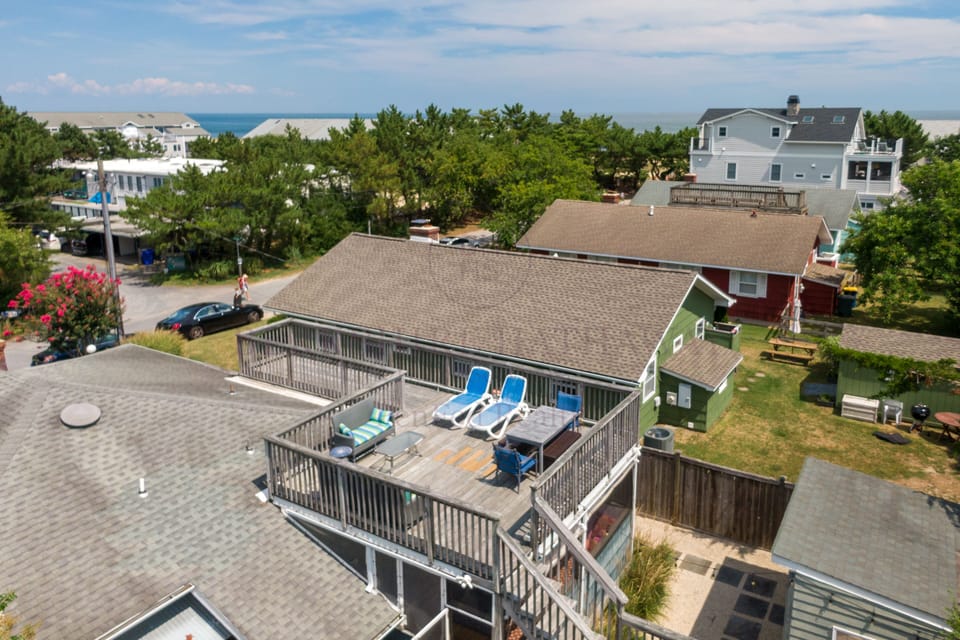 Rooftop Deck