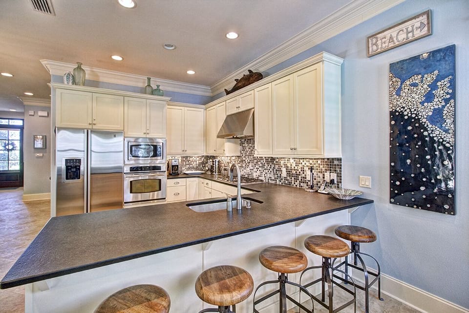 The kitchen is so well stocked. Everything you need is here!