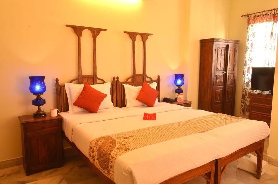 Triple Room, Balcony | Bed sheets