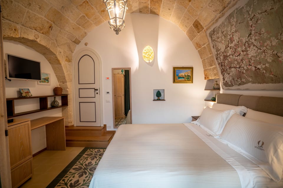 Deluxe Room | Egyptian cotton sheets, premium bedding, down comforters