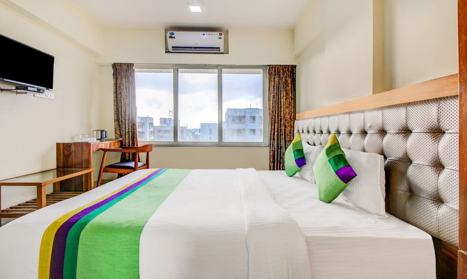Standard Room | Iron/ironing board, rollaway beds, free WiFi, bed sheets
