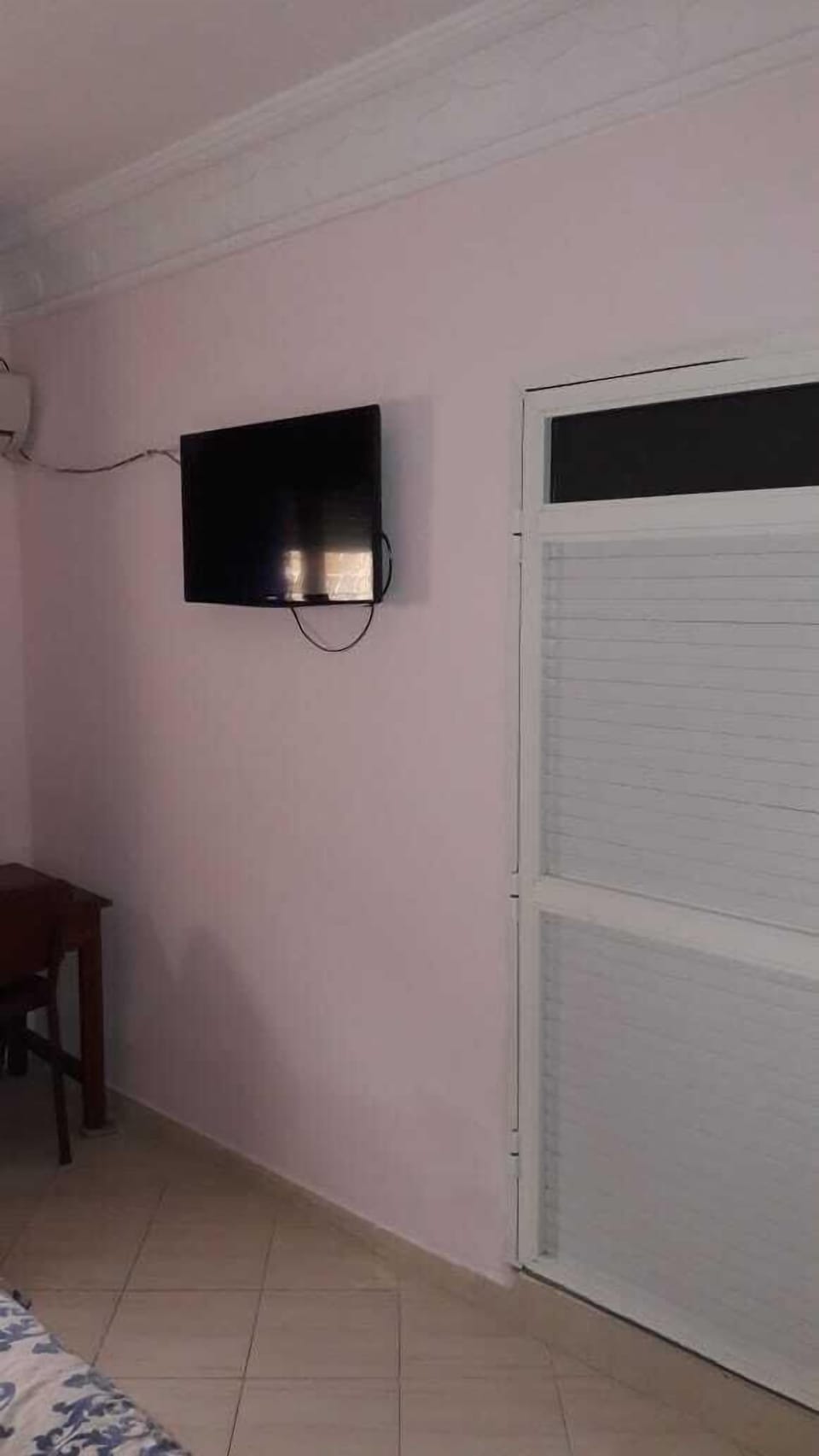 Triple Room | Television