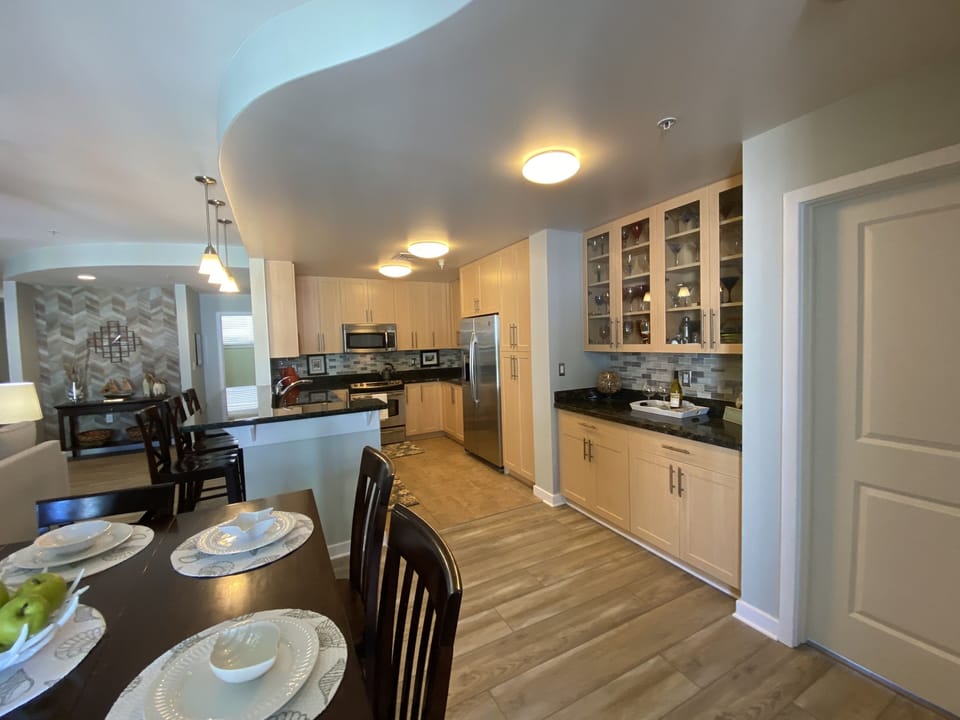 Dining/Kitchen