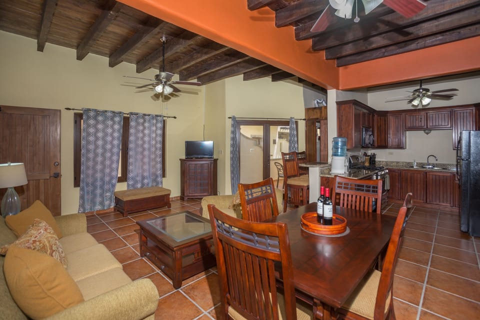 Apartment, 2 Bedrooms | Private kitchen | Fridge, microwave, oven, coffee/tea maker