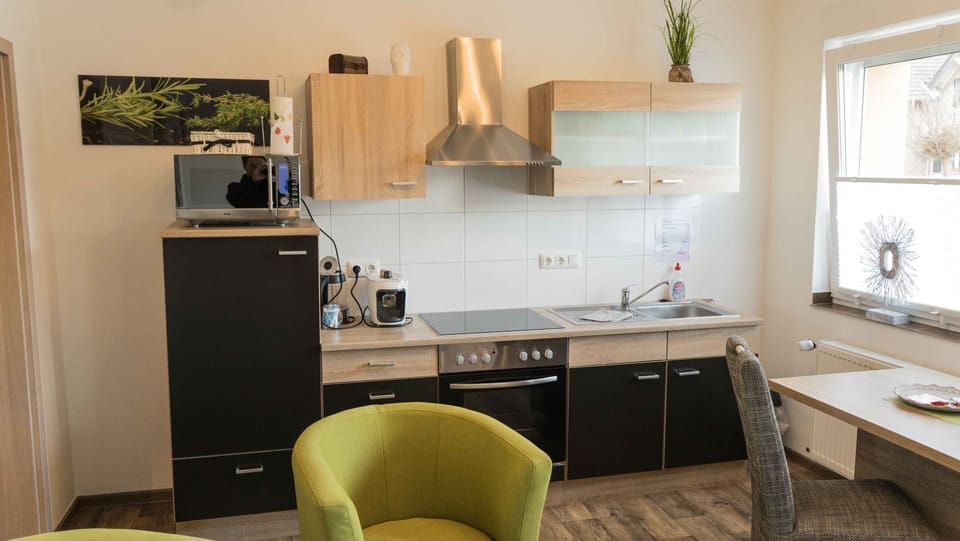 Apartment | Private kitchen | Coffee/tea maker, fridge, microwave, oven