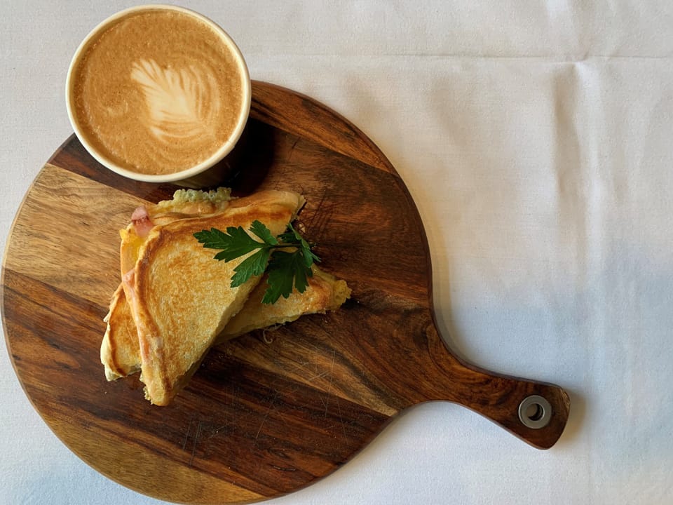 Cooked-to-order breakfast for a fee on weekdays