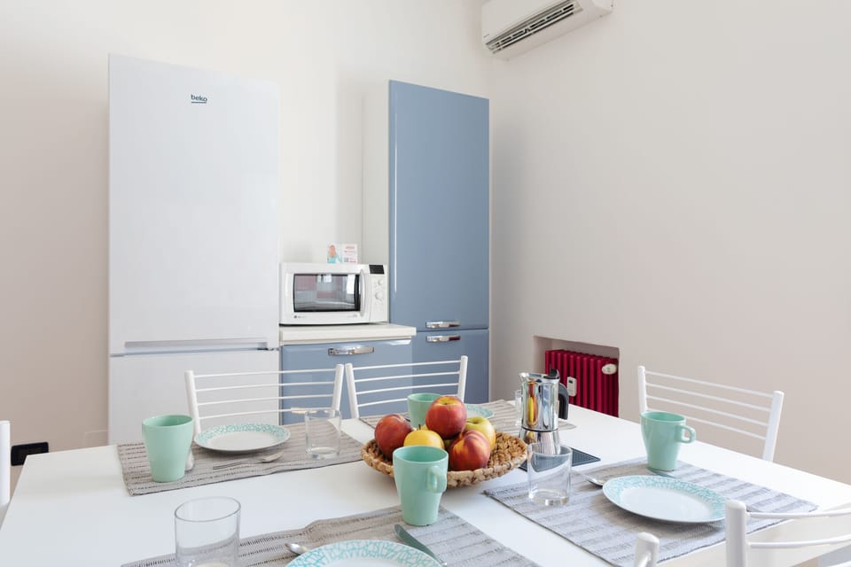 Apartment, 2 Bedrooms | In-room dining