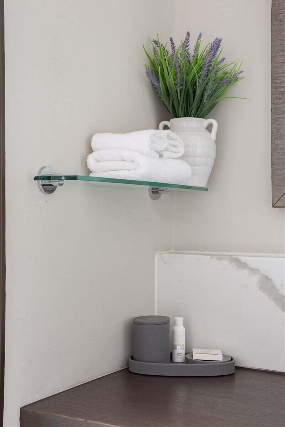Bathroom vanity