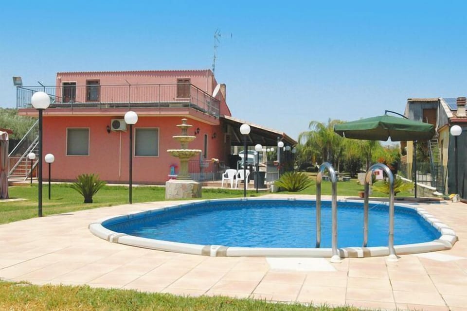 Holiday Home Swimming Pool