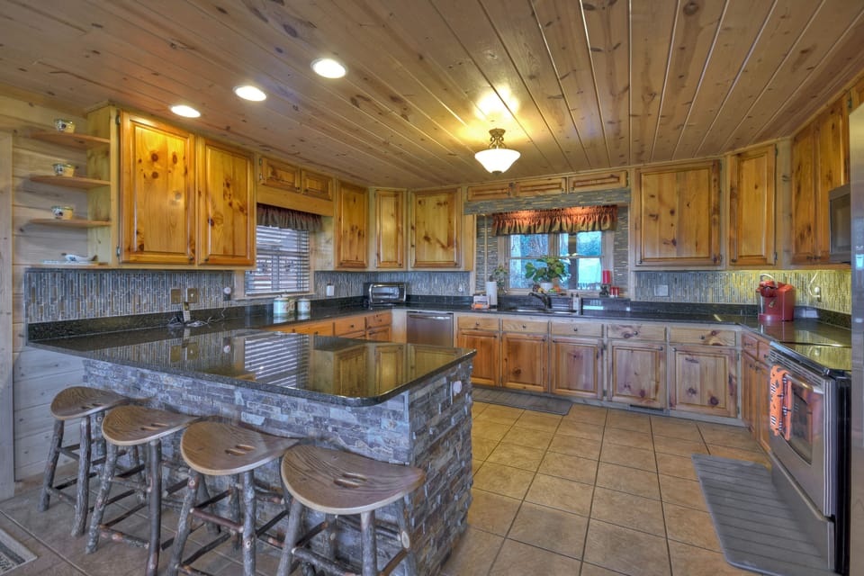 Fraggle Rock - Fully Equipped Kitchen