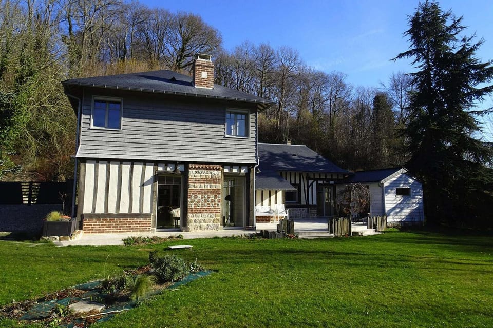 Holiday Home Exterior [summer]