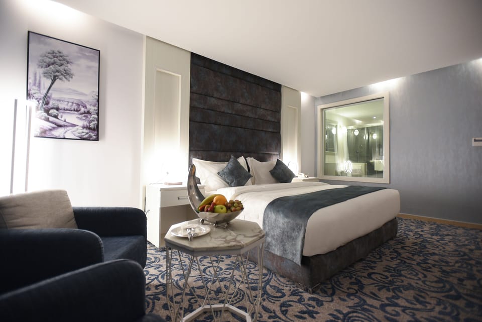 Minibar, in-room safe, blackout drapes, soundproofing