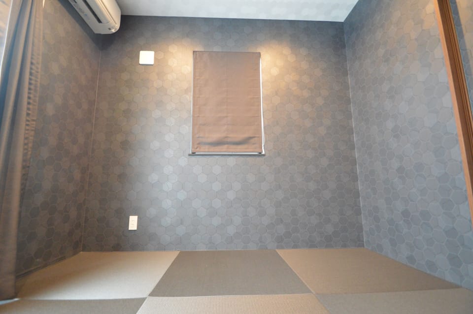Apartment, 3 Bedrooms | 3 bedrooms, free WiFi, bed sheets