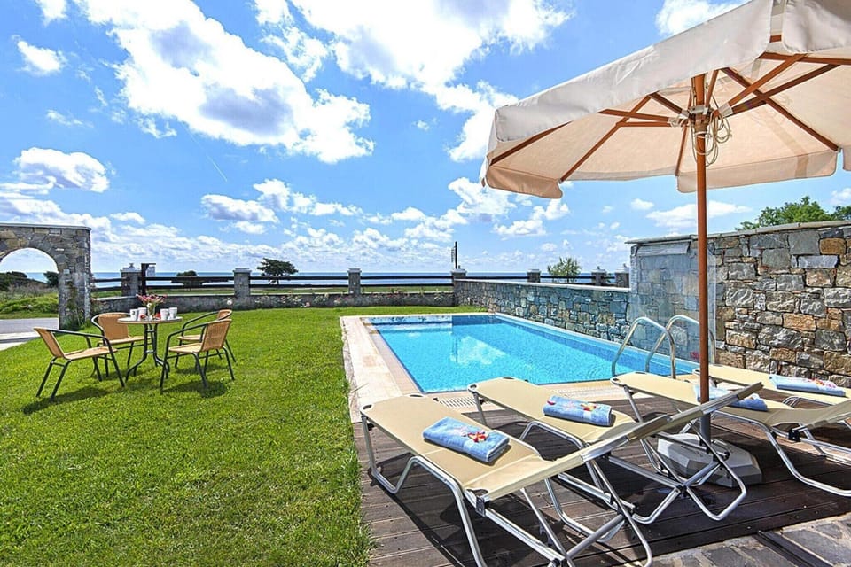 Holiday Home Swimming Pool