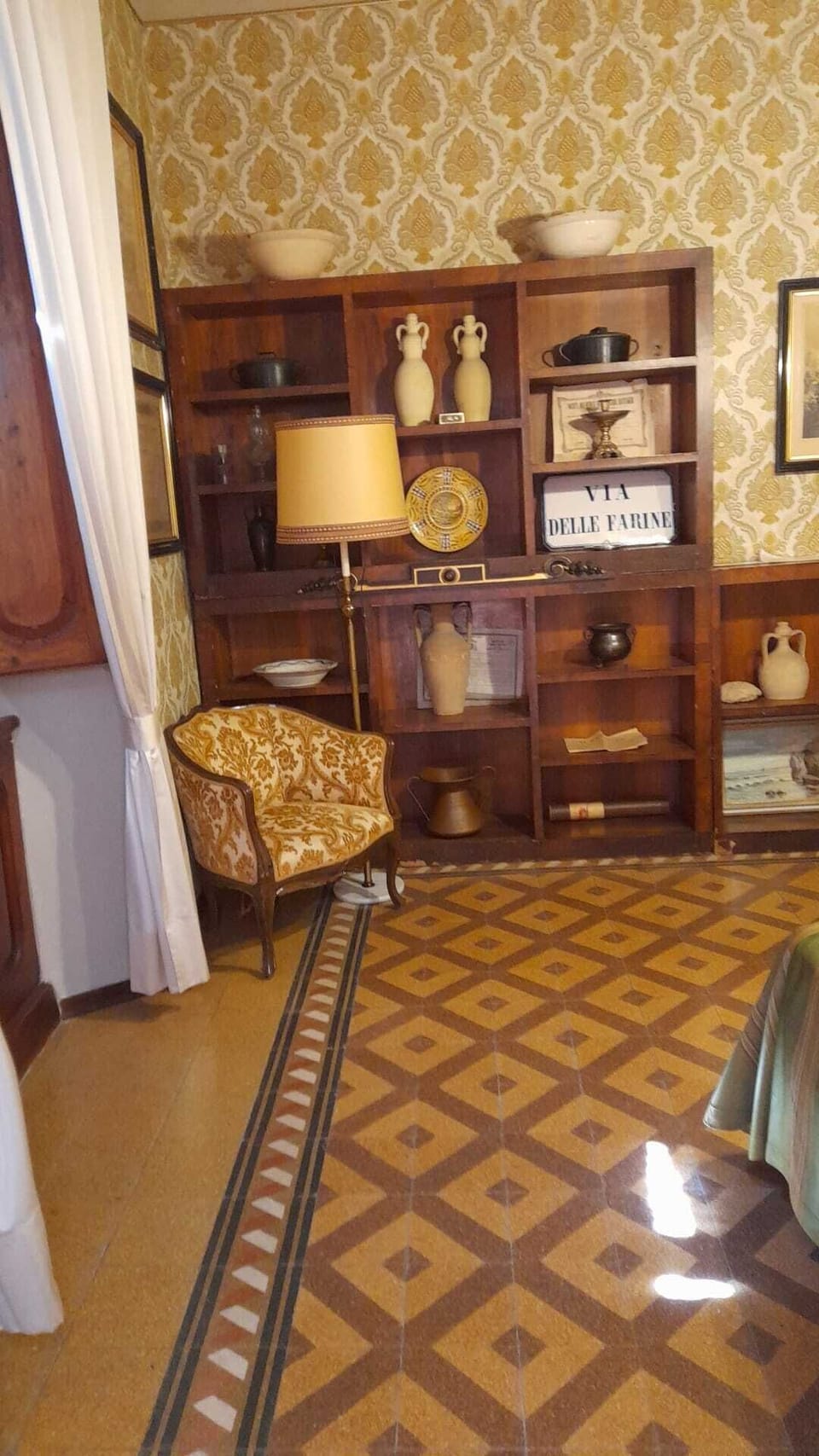 Classic Room, Mountain View | Free WiFi