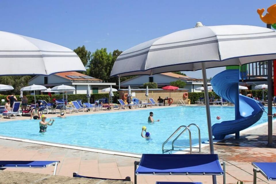 Holiday Home Swimming Pool