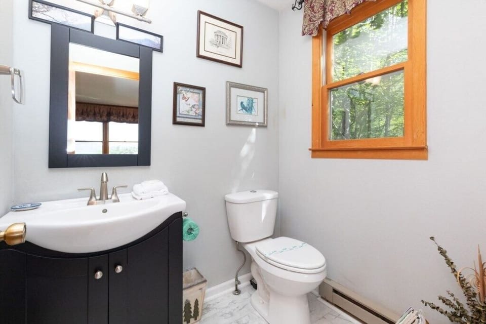 Upstairs Half Bath