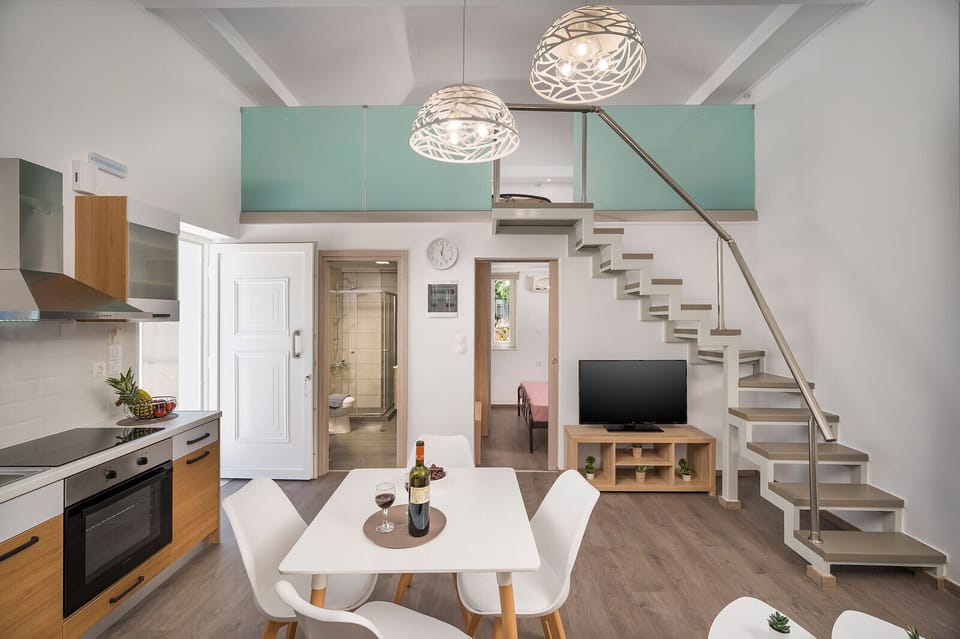 House | Living area | Flat-screen TV