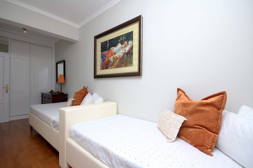 Apartment, 2 Bedrooms, Balcony, Sea View | 2 bedrooms, individually decorated, individually furnished