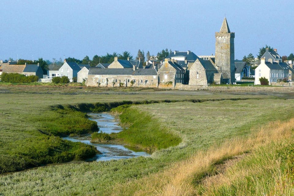 Immediate Surroundings [summer] (<1 km)