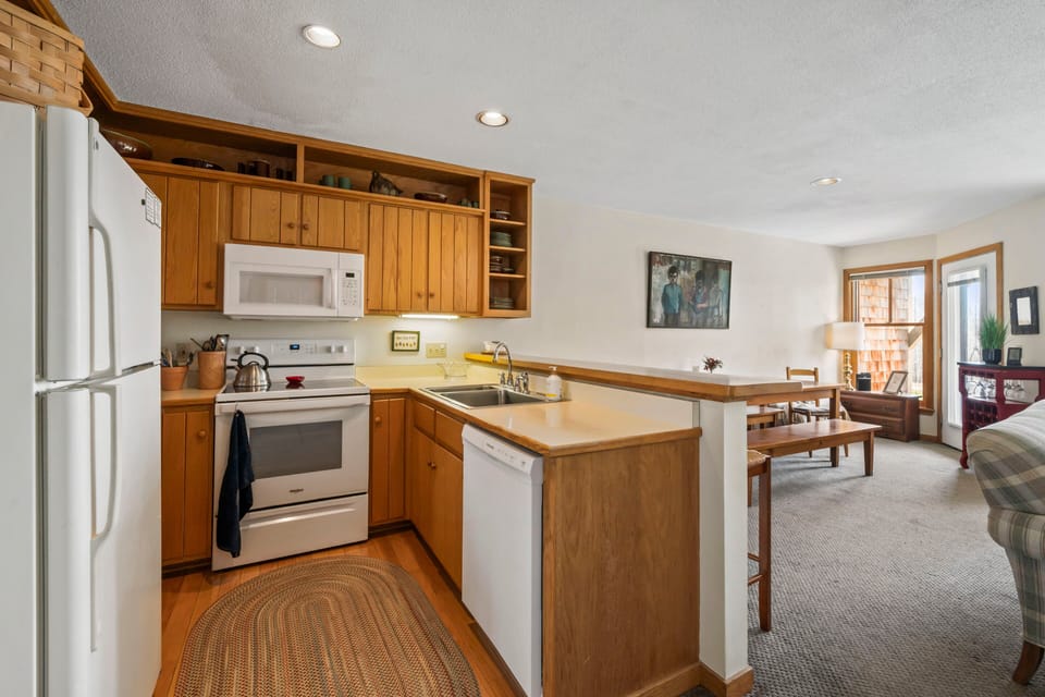 Fully equipped kitchen