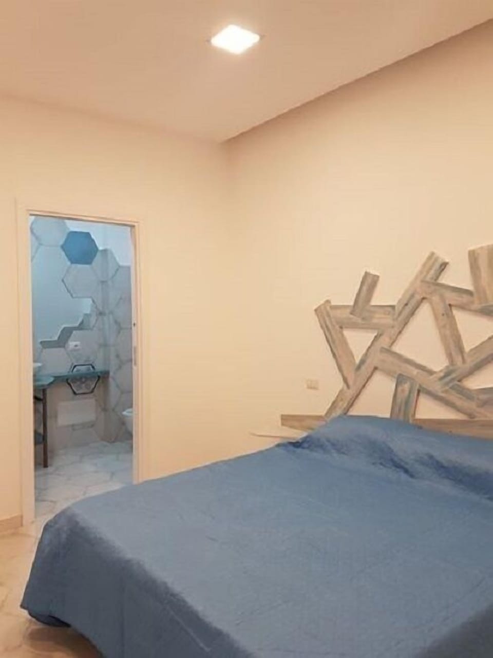 Double or Twin Room, Terrace | Individually decorated, individually furnished, desk, laptop workspace