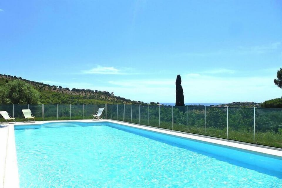 Holiday Home Swimming Pool