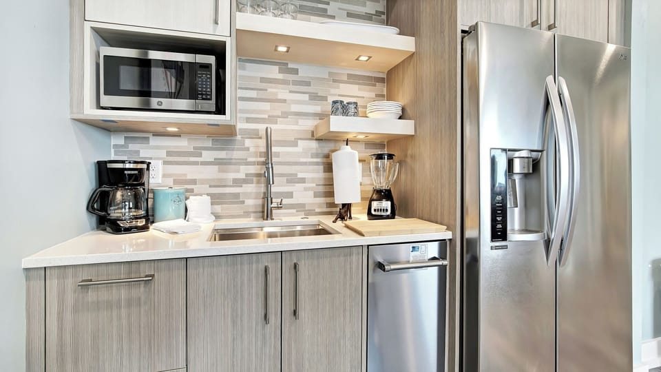 1st Floor Kitchenette