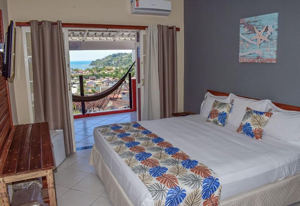Deluxe Studio | Minibar, blackout drapes, free WiFi, bed sheets