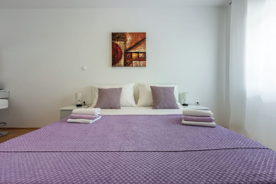 Apartment (A1) | 1 bedroom, in-room safe, iron/ironing board, free WiFi