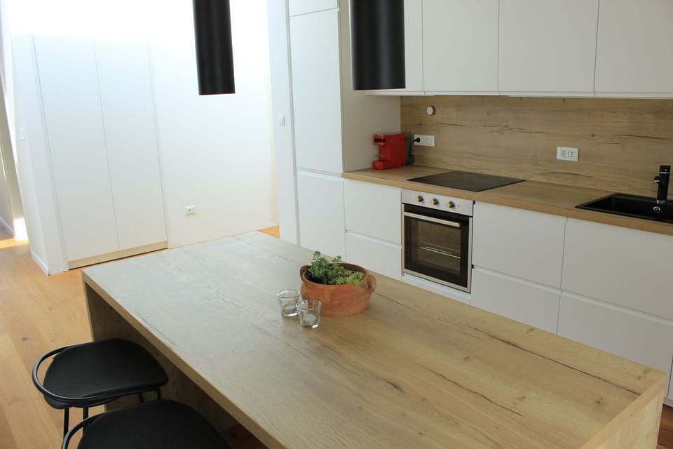 Private kitchen | Fridge, oven, stovetop, dishwasher