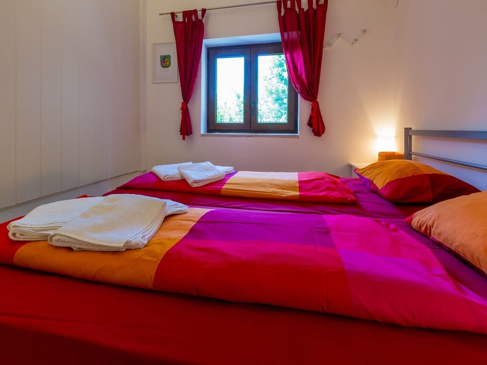 2 bedrooms, in-room safe, iron/ironing board, WiFi (free)