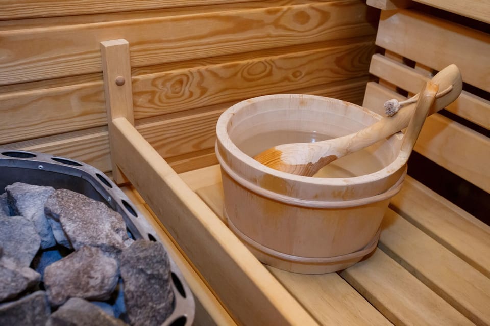 Deep-tissue massages, Swedish massages, sports massages, facials