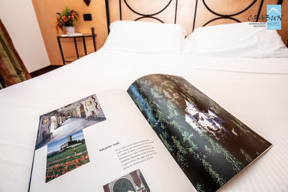 Egyptian cotton sheets, premium bedding, down comforters, pillowtop beds