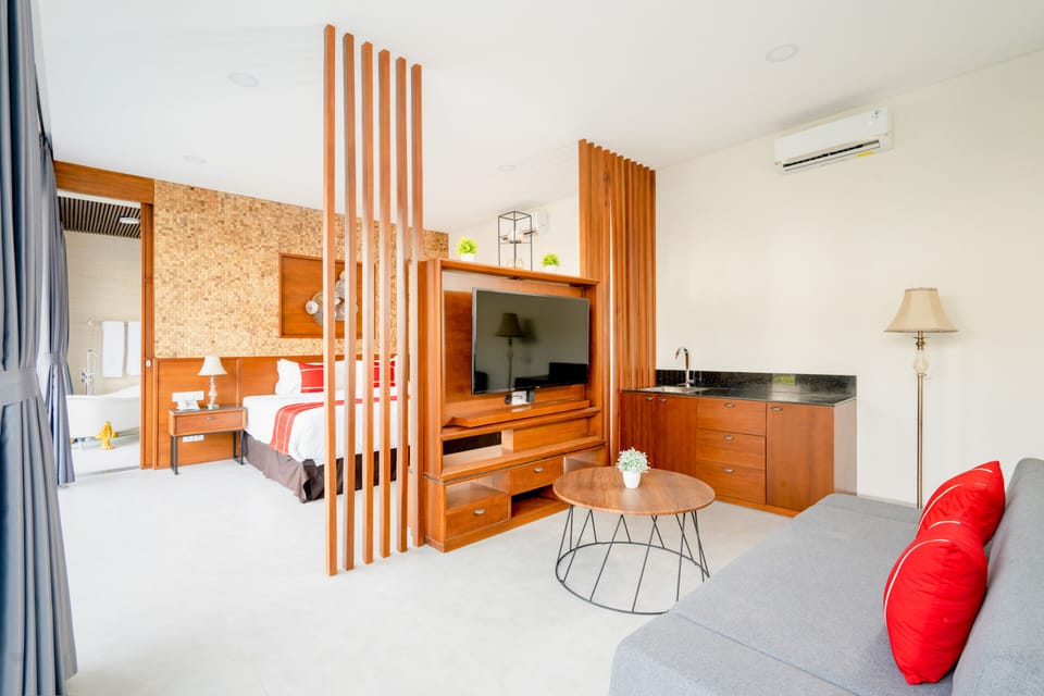 Minibar, in-room safe, desk, blackout drapes