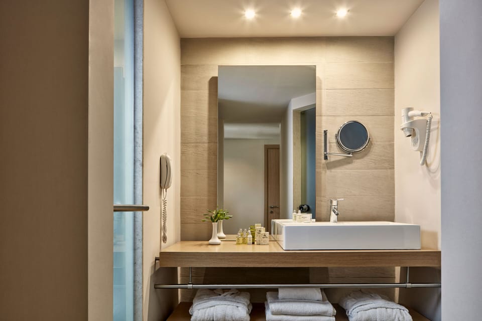 Bathroom shower